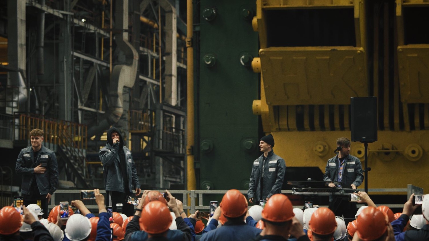 Нелюбимка (2024) - фото №3