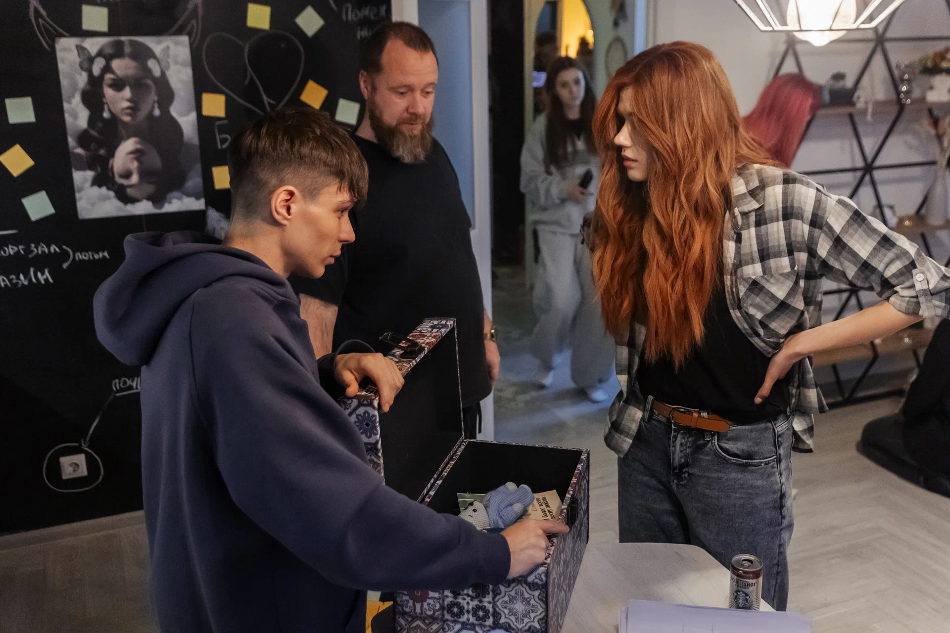 Несвятая Валентина (2025) - фото №11