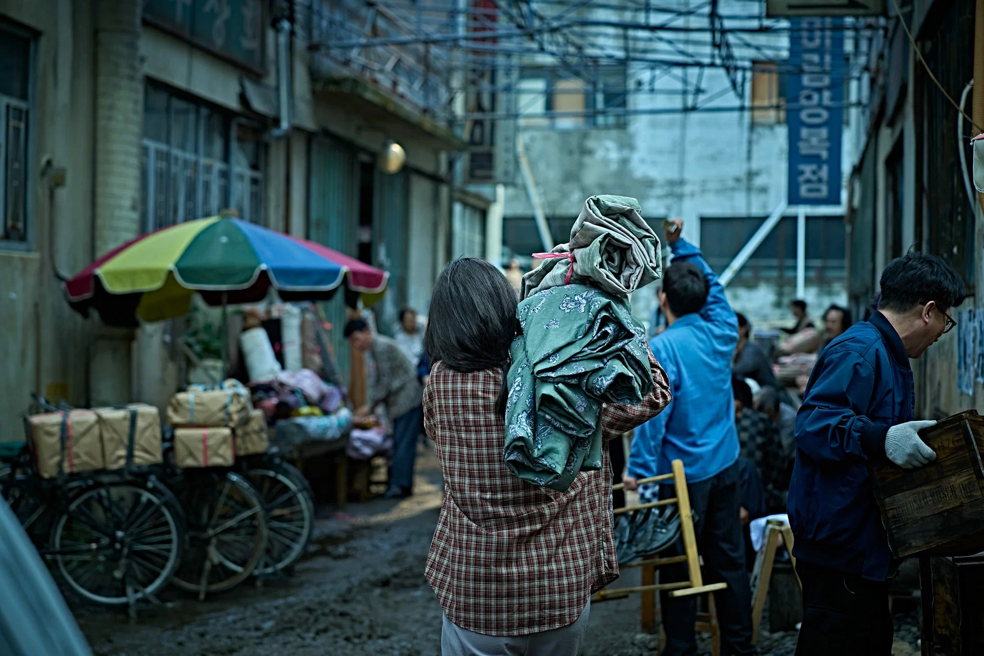 Без лица (2025) - фото №1