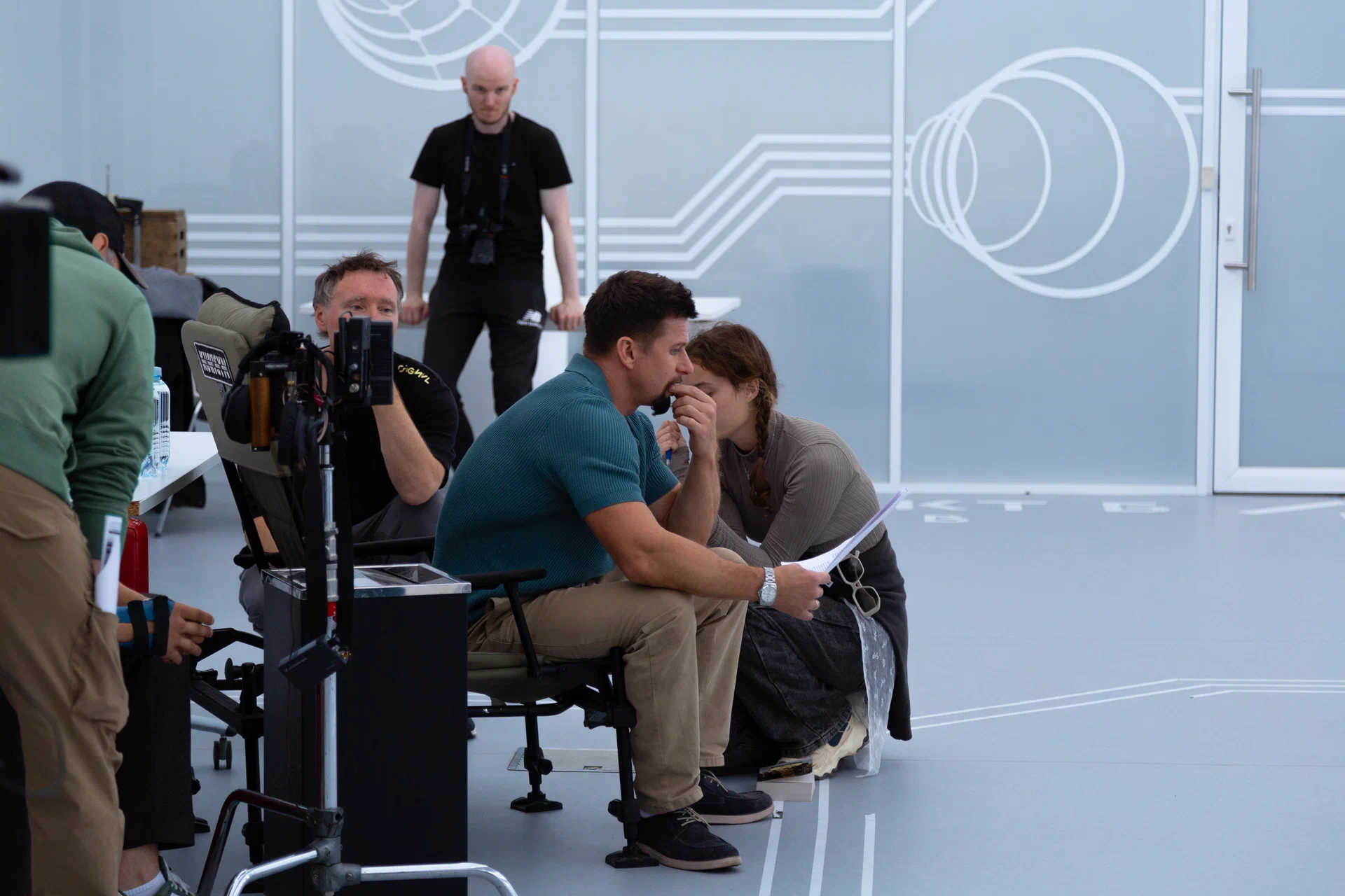 Дополнительное время (2026) - фото №13