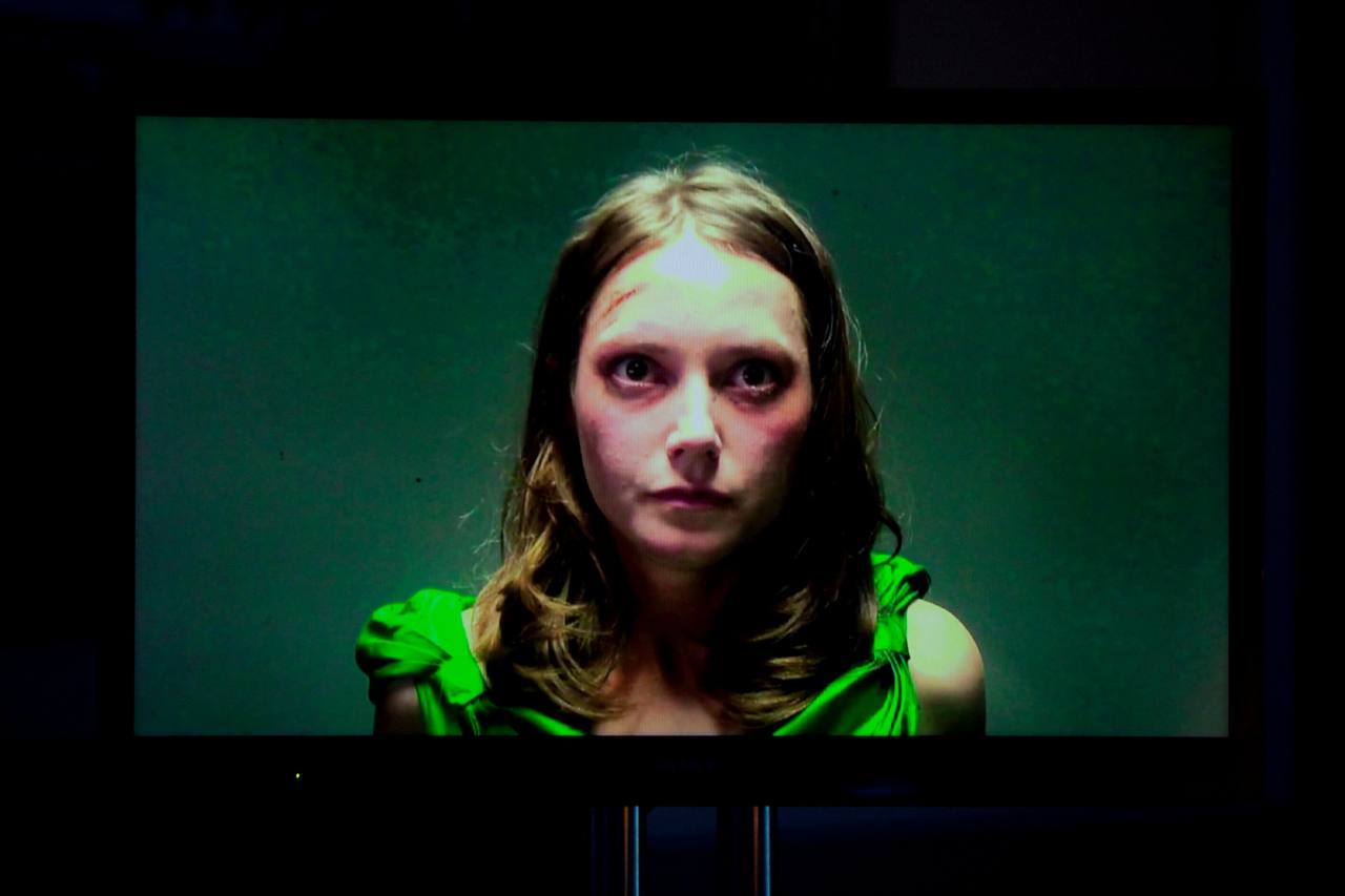 Черное зеркало (сериал) (2011) - фото №7