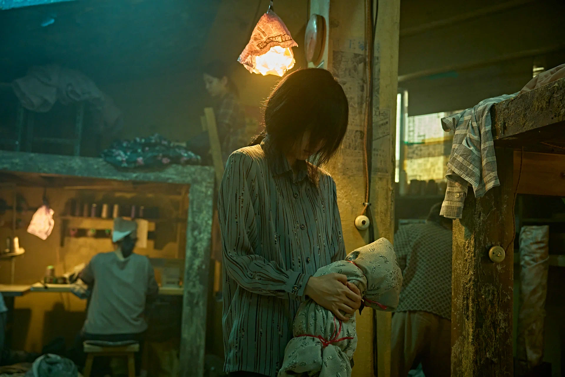 Без лица (2025) - фото №2