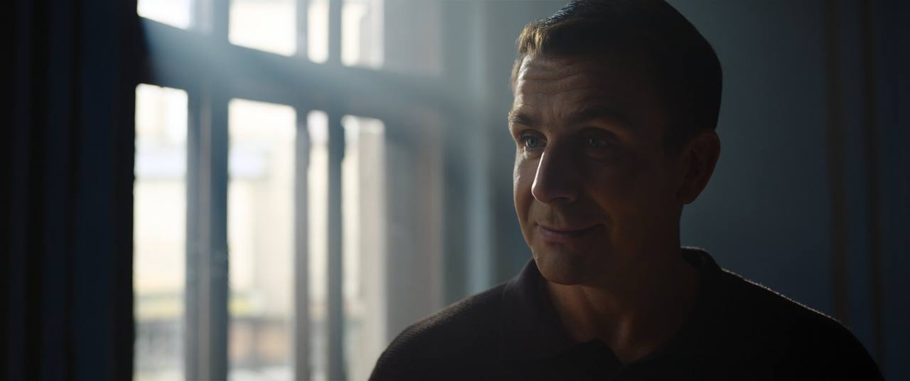 Сводишь с ума (2025) - фото №6