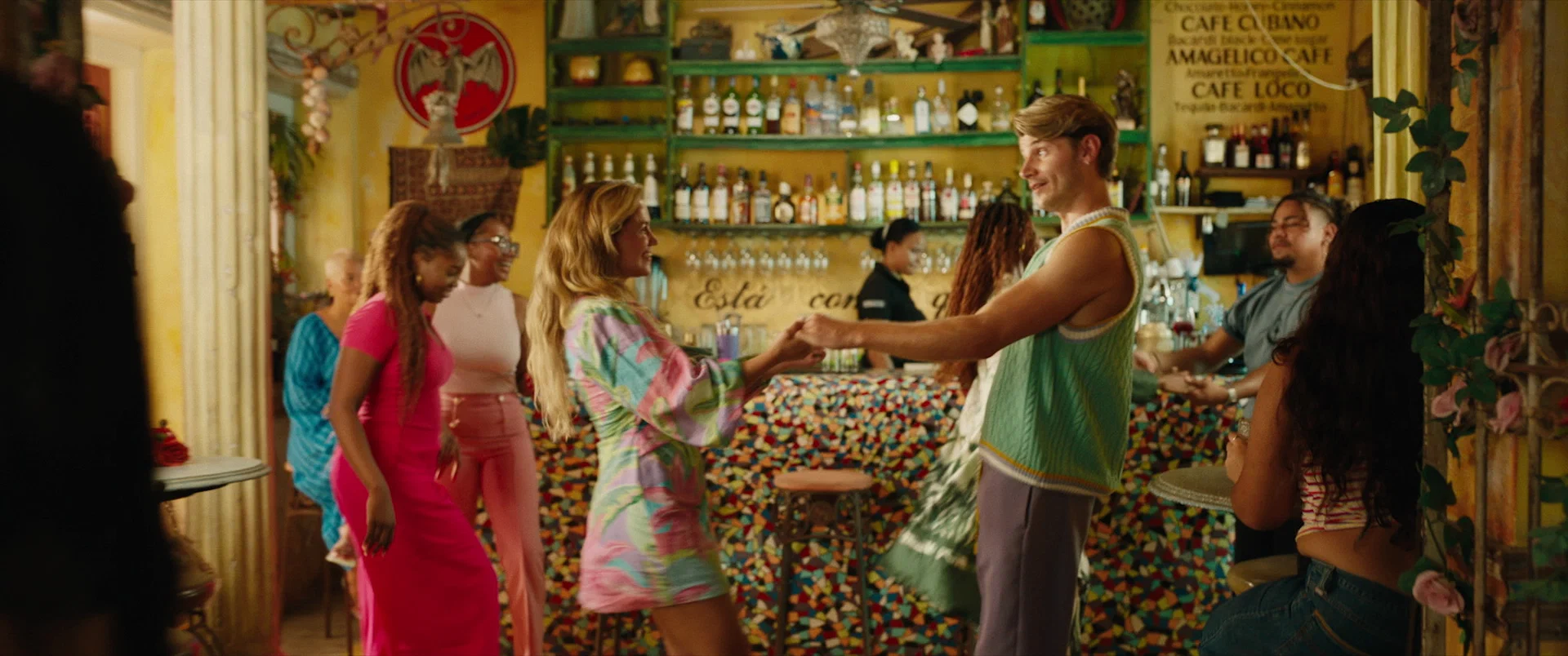 Любовный переполох (2025) - фото №5 Любовный переполох (2025) - фото №5