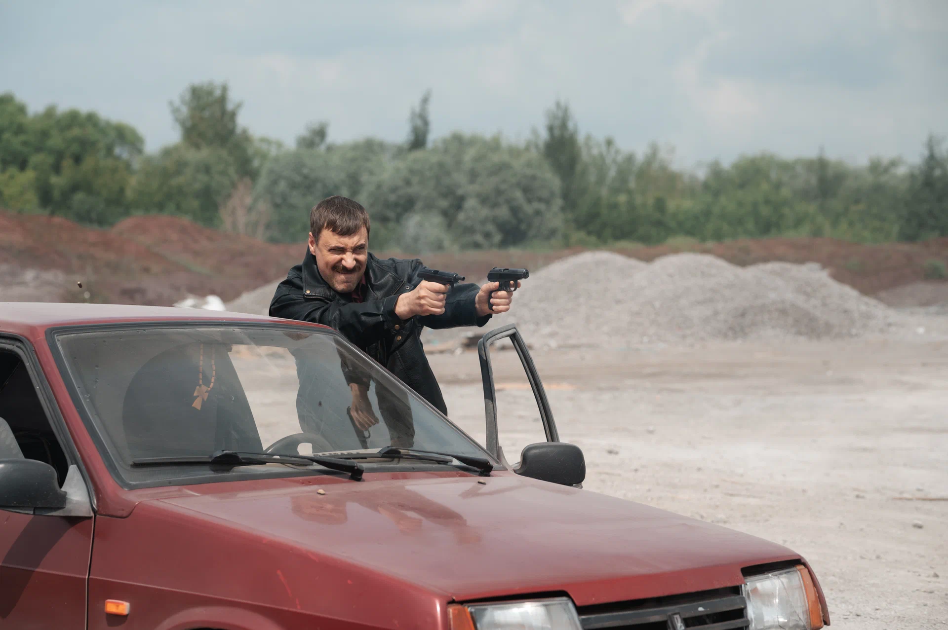 Человек, который смеётся (2026) - фото №3