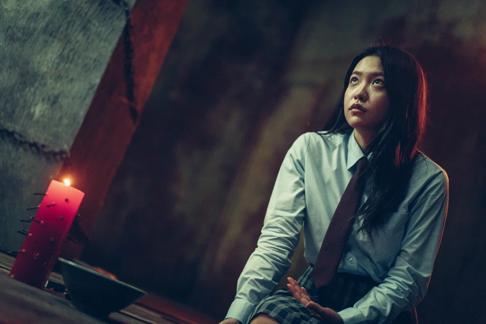 Два, три, призрак, приди! (2025) - фото №13