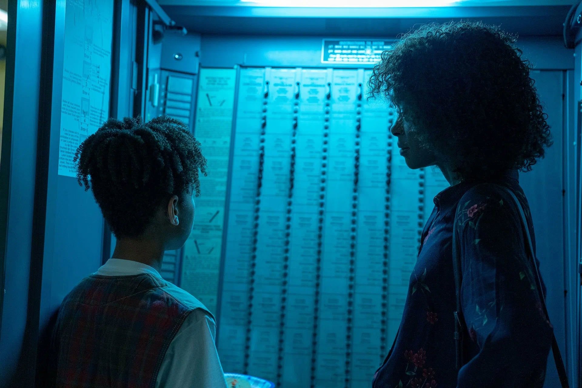 Я видел свечение телевизора (2023) - фото №6