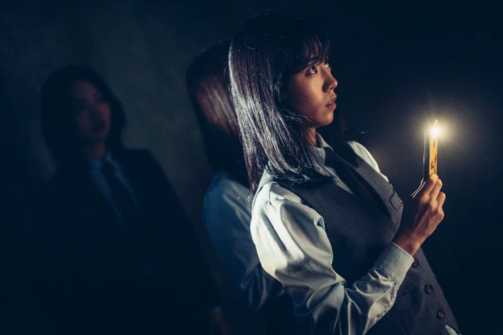 Два, три, призрак, приди! (2025) - фото №3