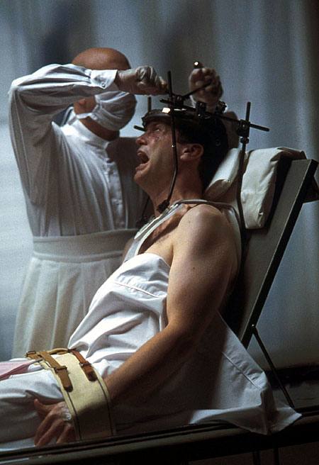 Куб Зеро (2004) - фото №3 Куб Зеро (2004) - фото №3