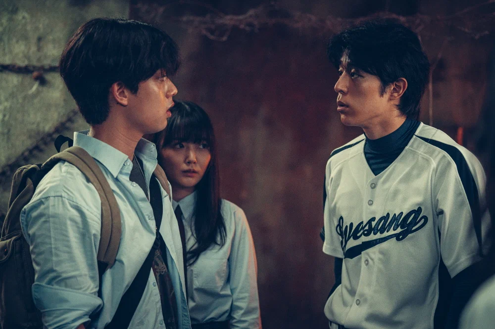 Два, три, призрак, приди! (2025) - фото №14