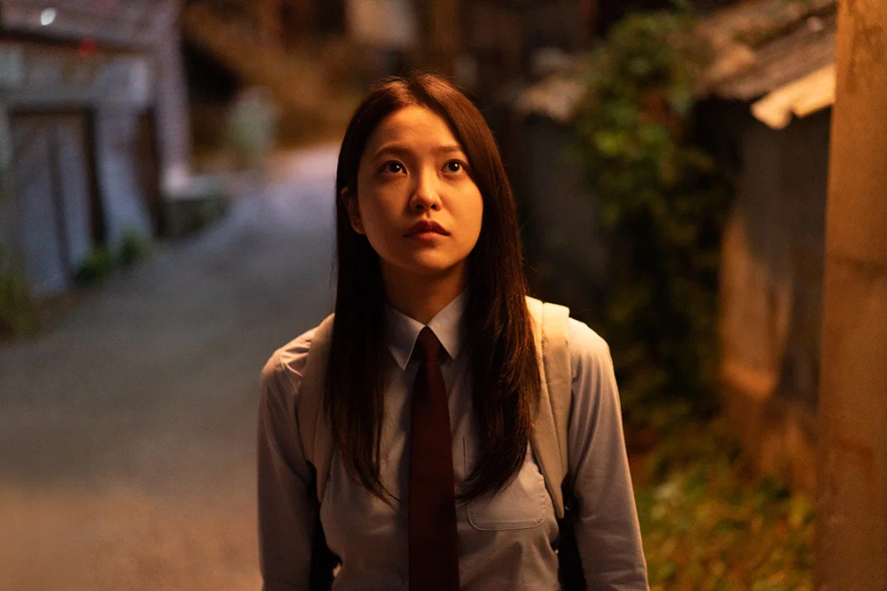 Два, три, призрак, приди! (2025) - фото №11