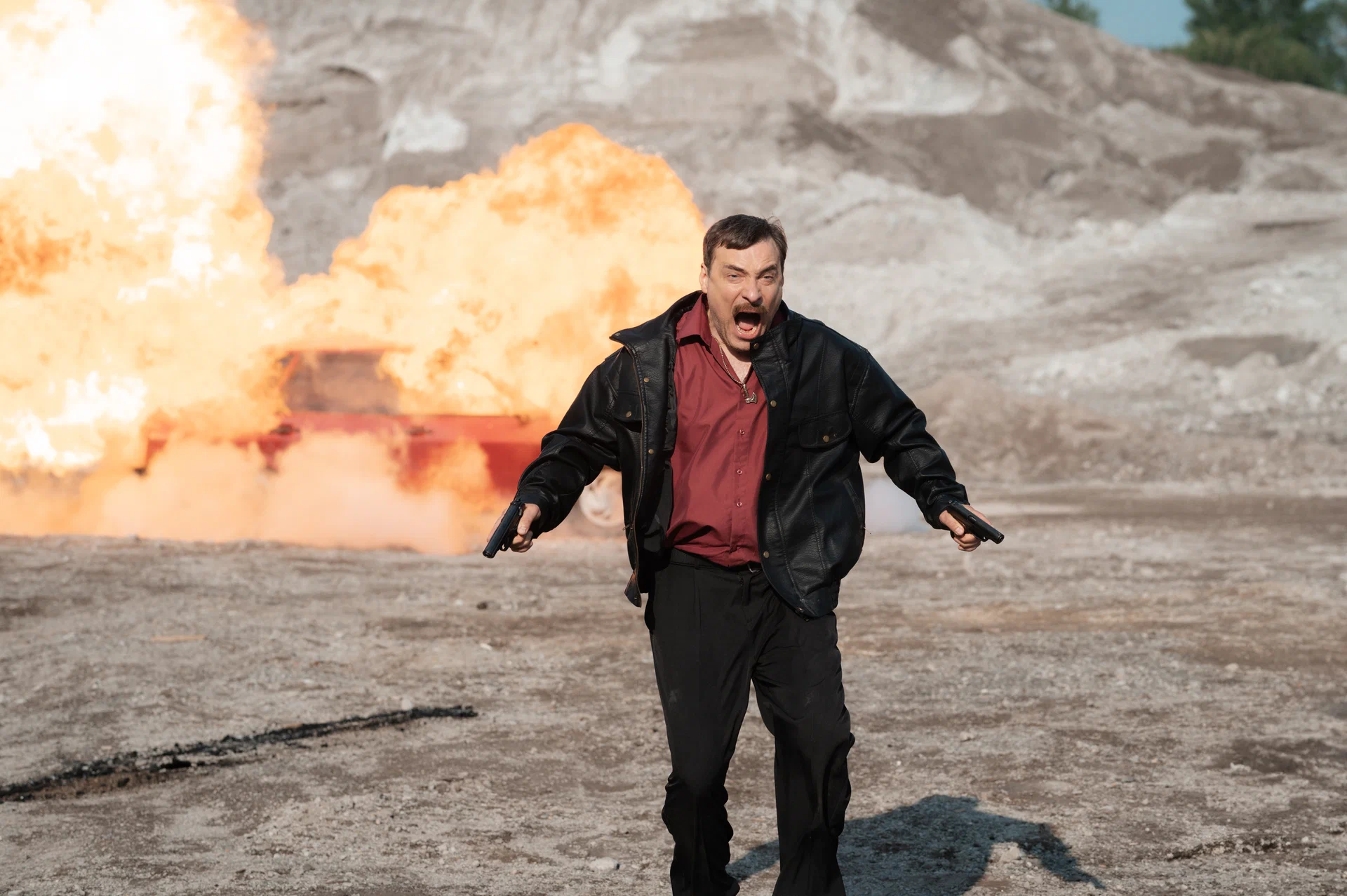 Человек, который смеётся (2026) - фото №15