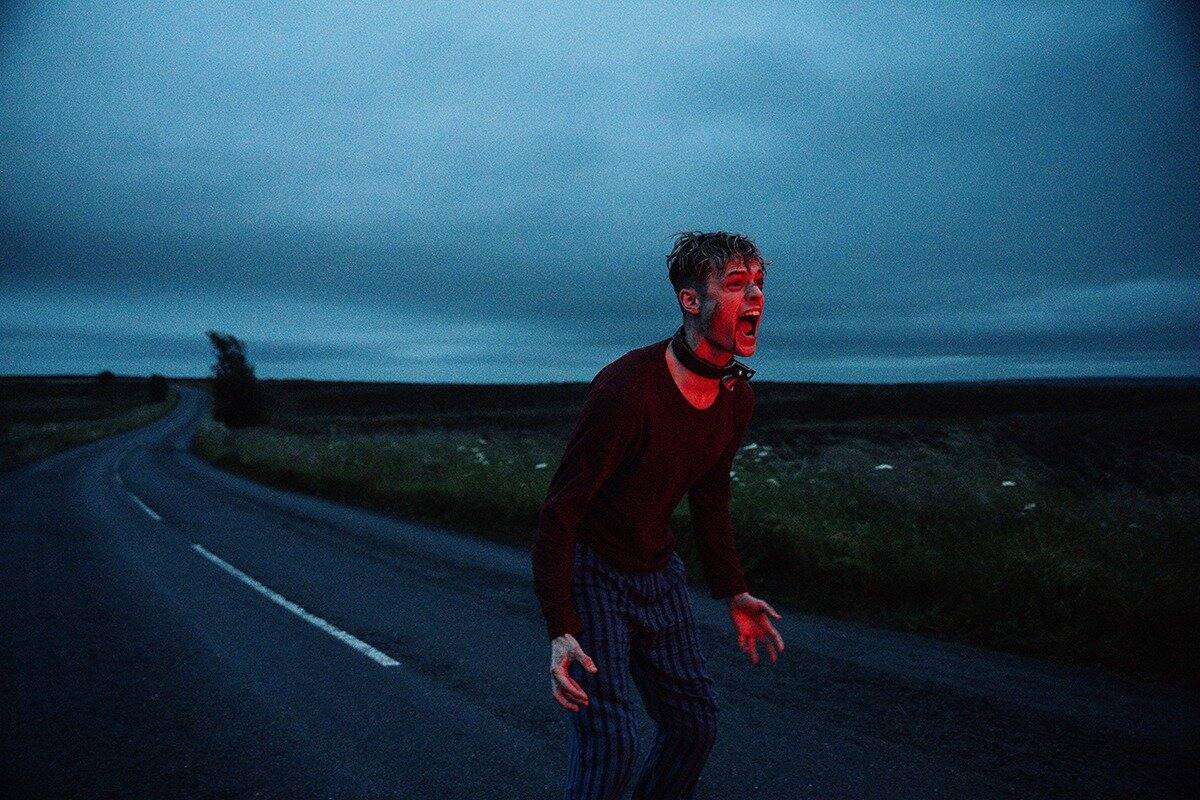 На цепи (2025) - фото №6 На цепи (2025) - фото №6