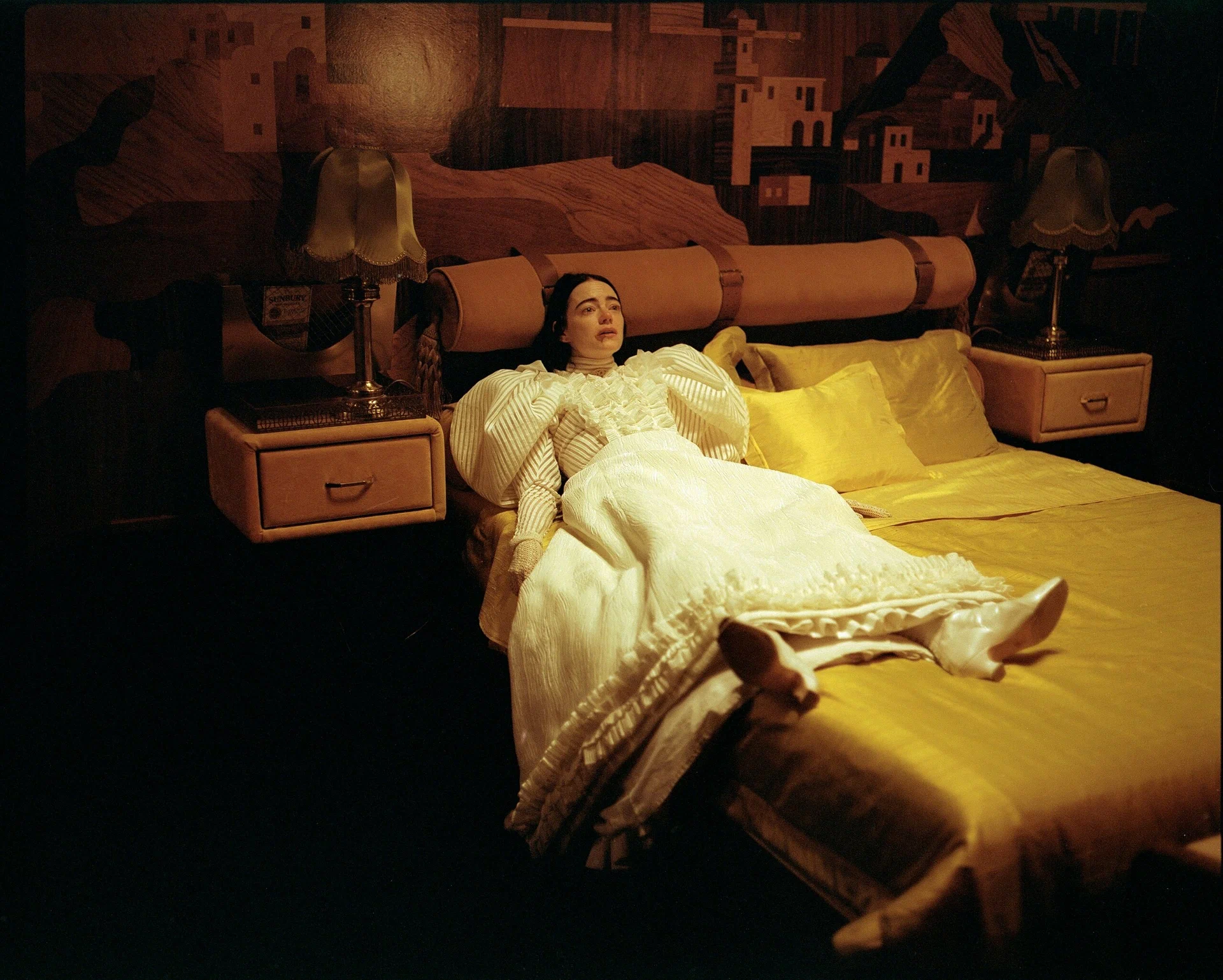 Бедные-несчастные (2023) - фото №10