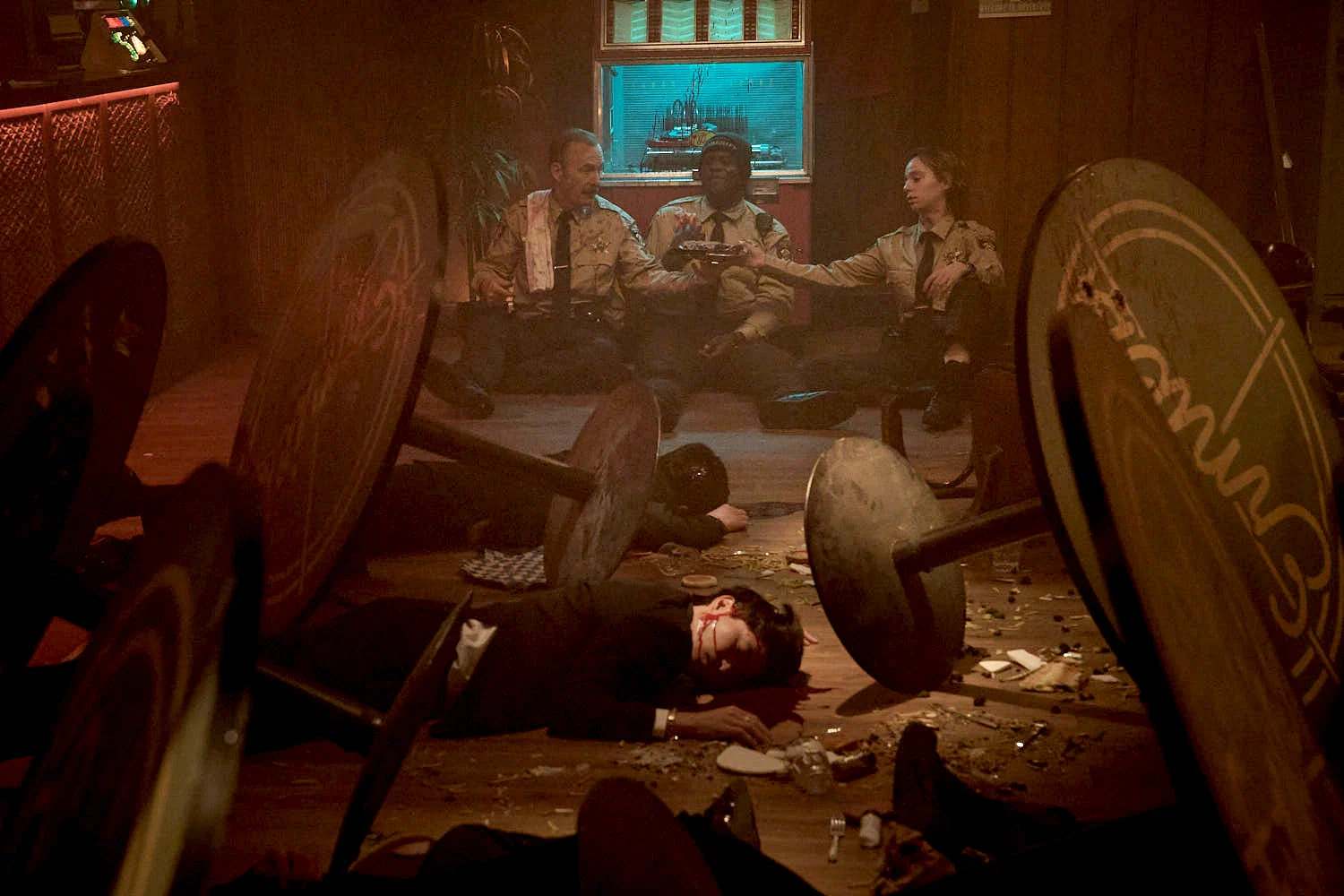 Нормал (2025) - фото №19