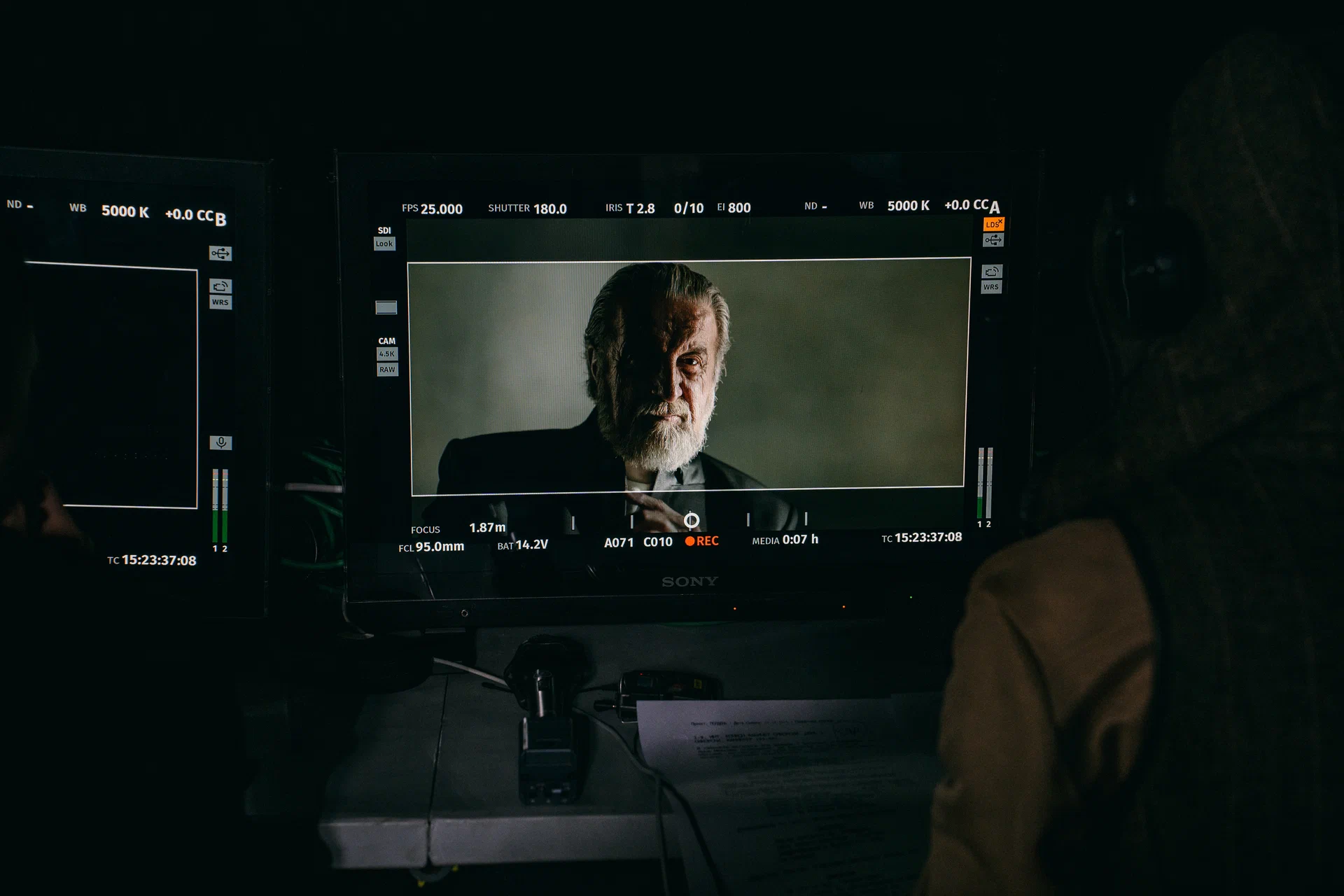 Полдень (сериал) (2026) - фото №2