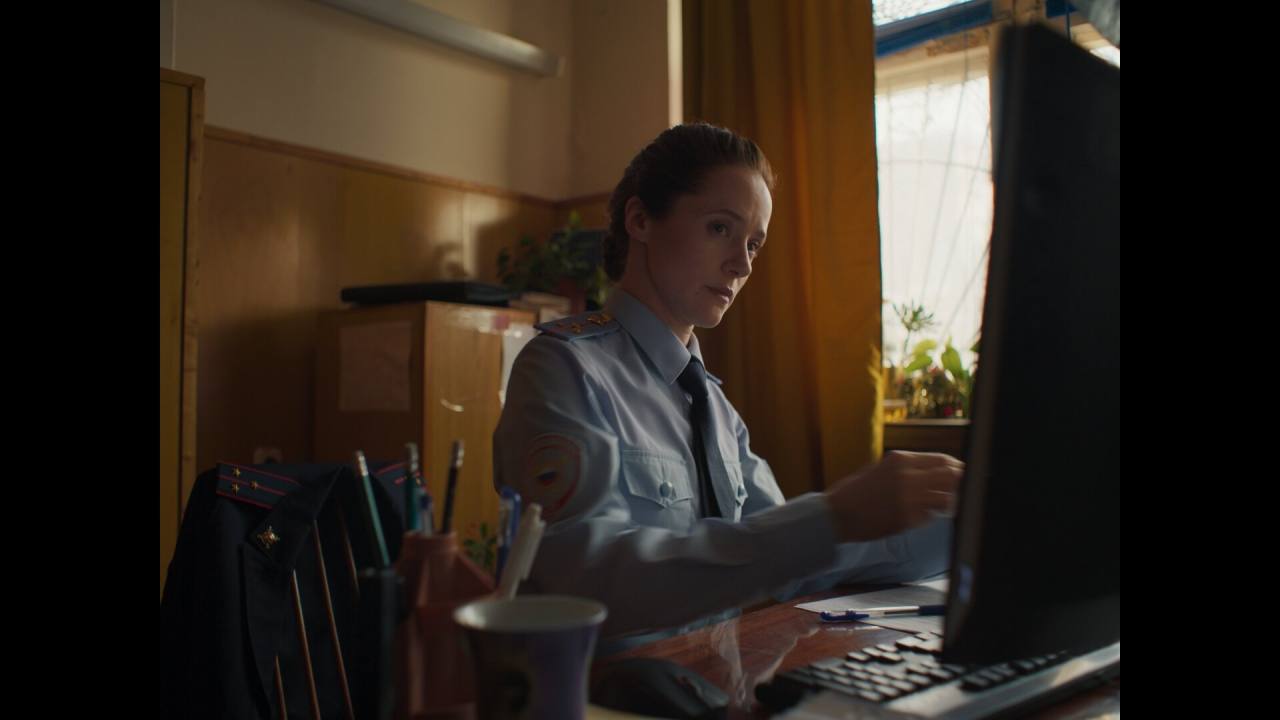 Встать на ноги (сериал) (2025) - фото №1