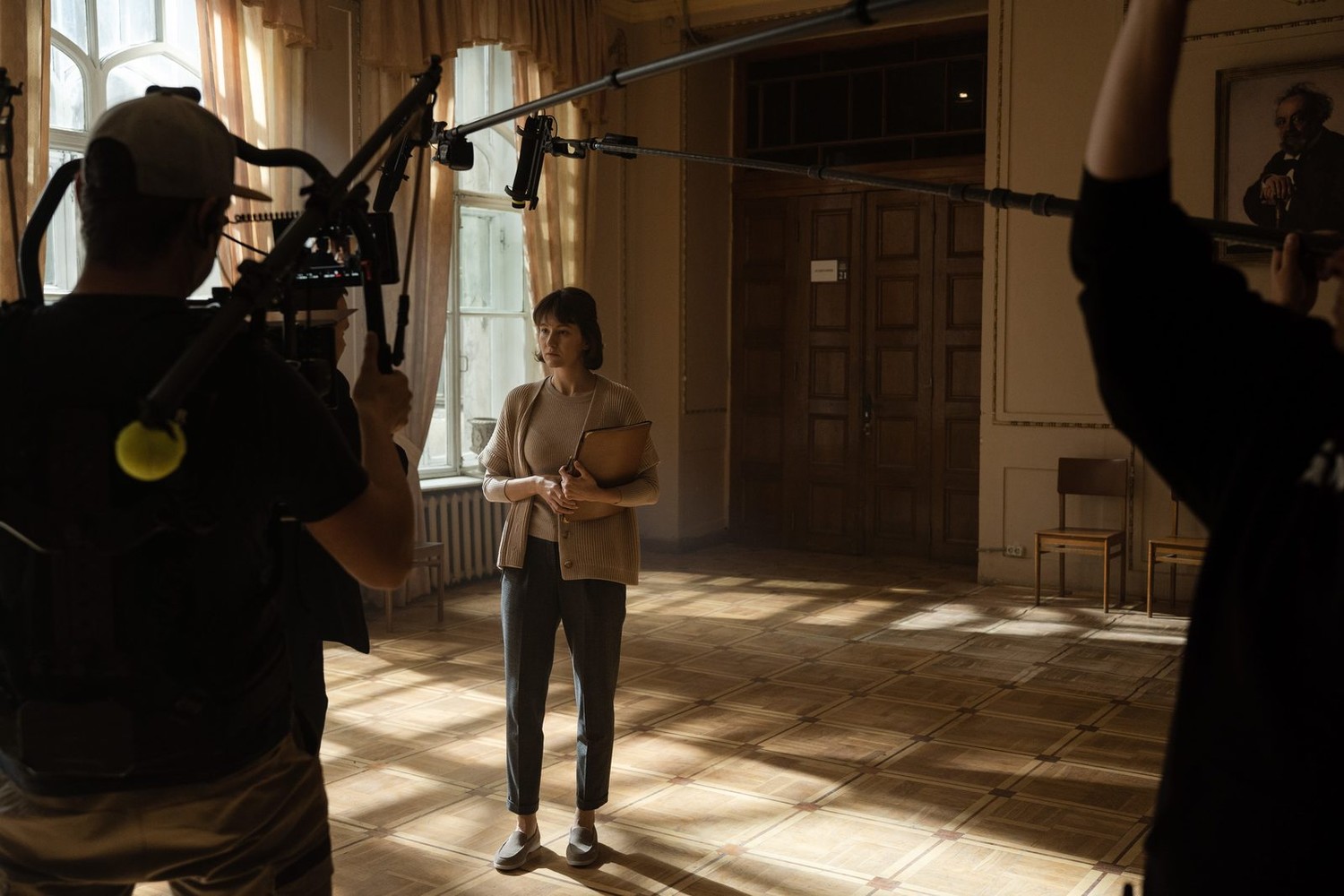 Культурная комедия (2024) - фото №8