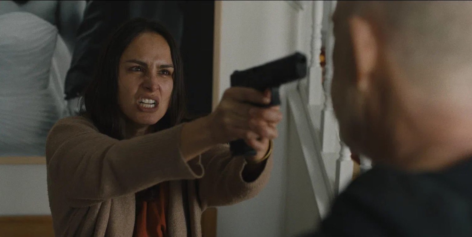 Тебе не убежать (2024) - фото №8