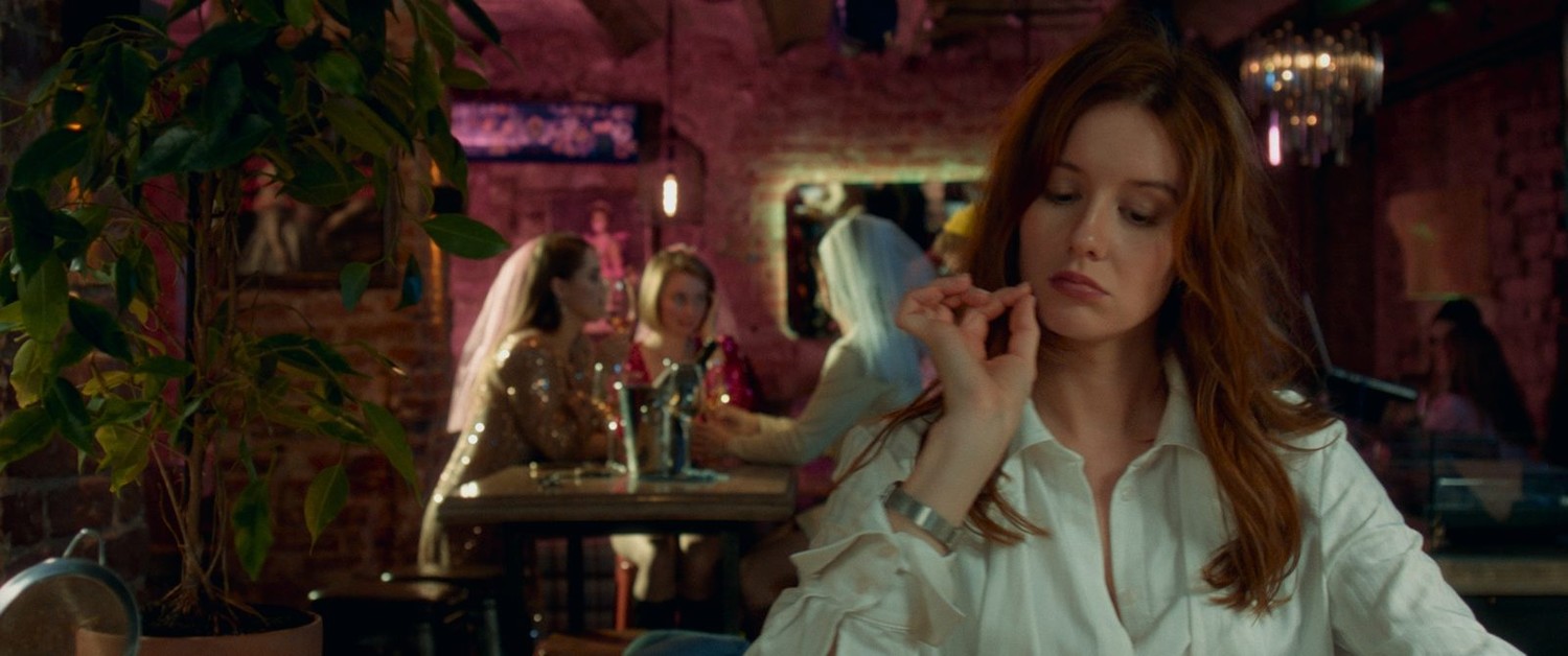 Втроём (2024) - фото №8