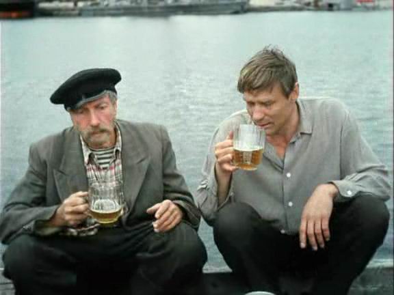 Любовь и голуби (1984) - фото №8