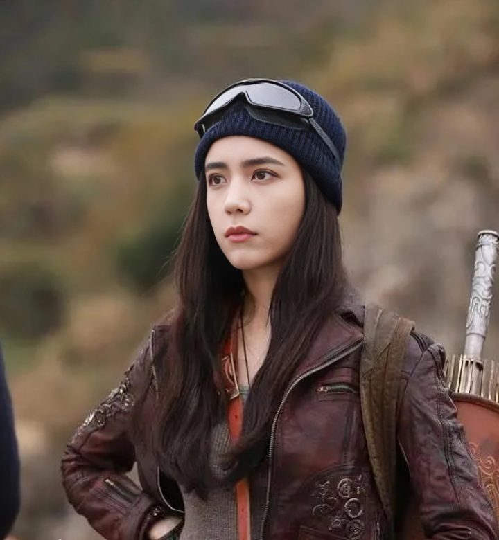 Расхитители гробниц. Зеркала призраков (2022) - фото №8