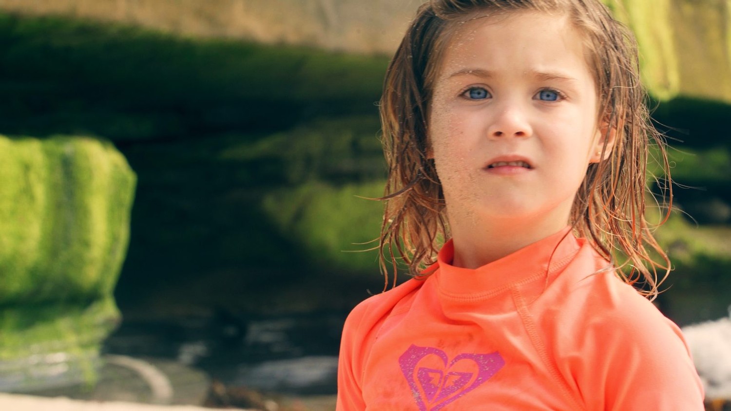 Остров пропавших девчонок (2022) - фото №8