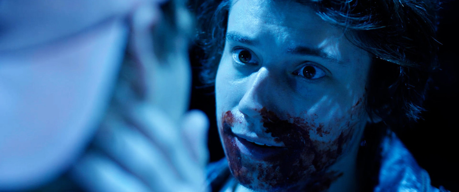 Проклятие. Паранормальное видео (2023) - фото №8