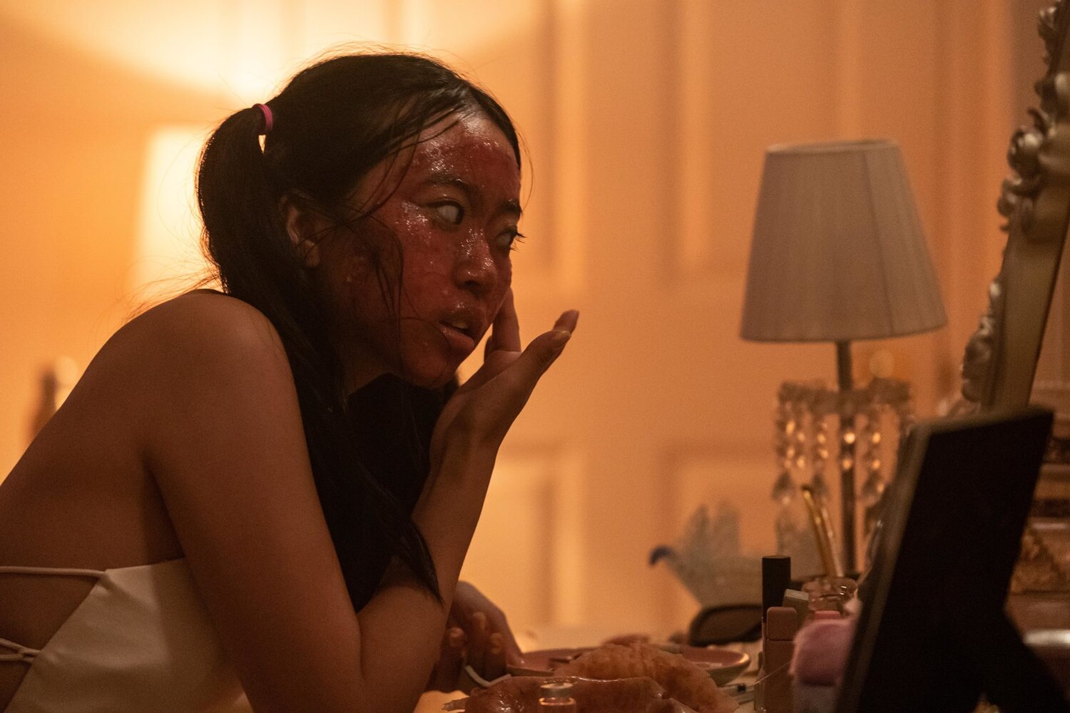 Субстанция: Идеал (2024) - фото №8