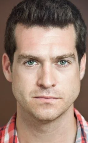 Захари Беннетт (Режиссер)